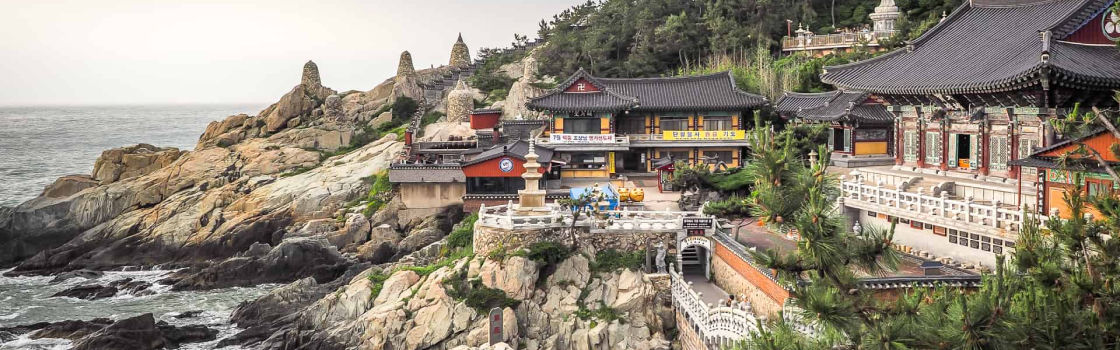 Imagem do templo Haedong Yonggungsa.